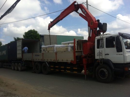 kho hàng máy phát điện hyundai